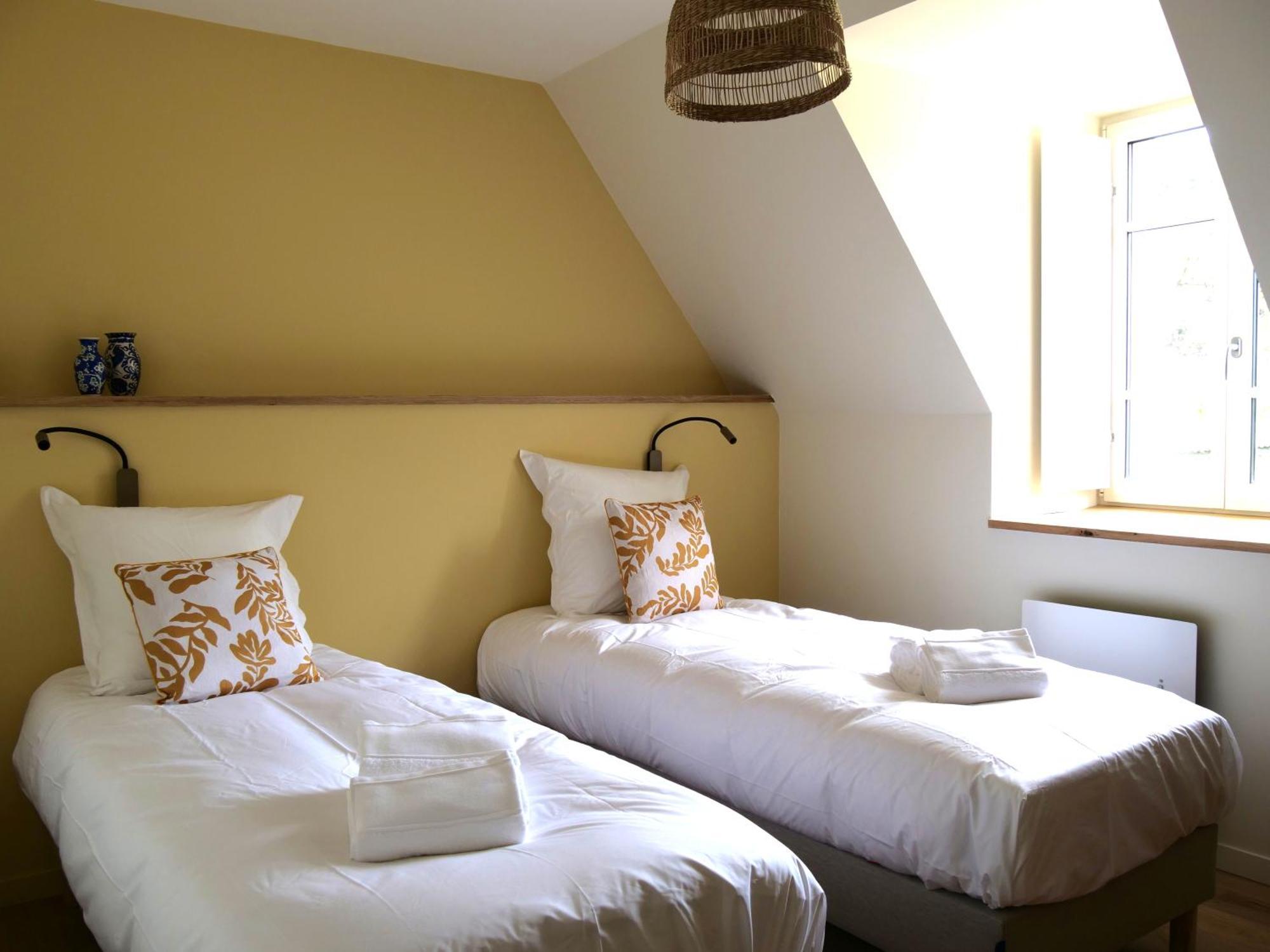 Bed and Breakfast Domaine Du Cloitre Пленёф-Валь-Андре Экстерьер фото